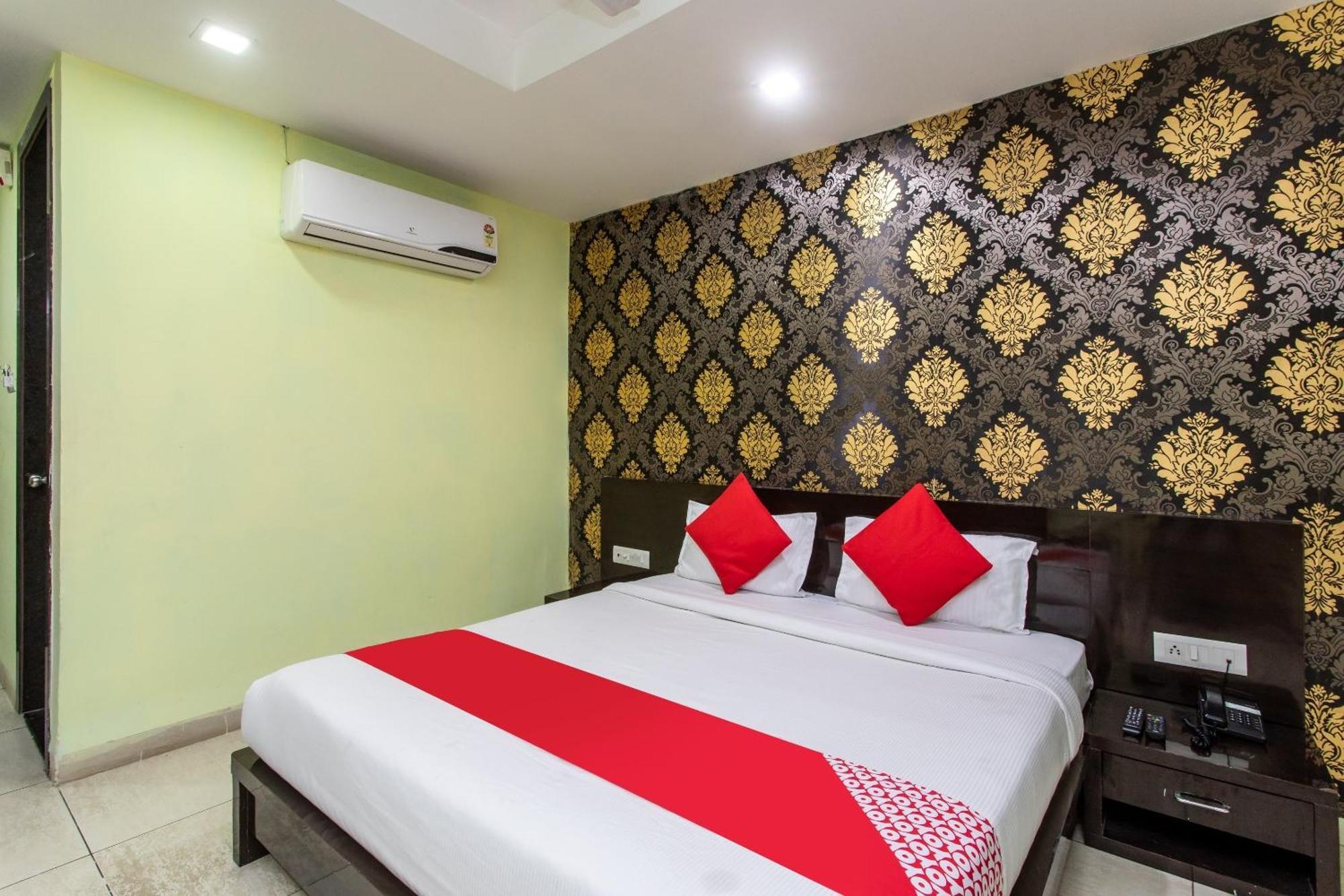 Capital O Swan Paradise Indore Eksteriør bilde